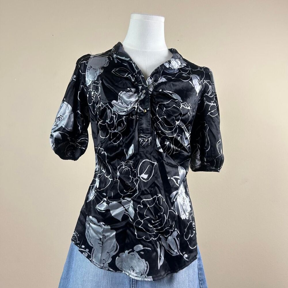 Candies Horror Game Protagonist White and Black Button Up